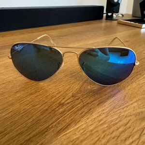 Rayban aviator gold fram blue lenses